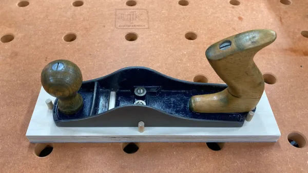 Create an Ergonomic Sanding Block From an Old Hand Plane